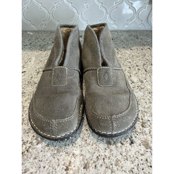 Men UGG Australia Gray High Split Top Slip On Rubber Sole Loafers Sz 13 1613 - Picture 2 of 9